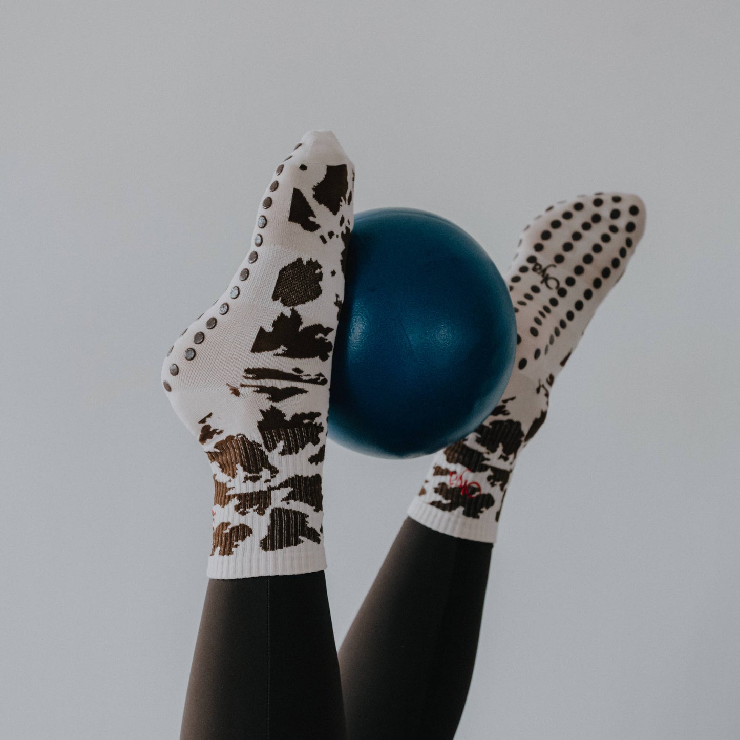 GRIP SOCKS | COWLY