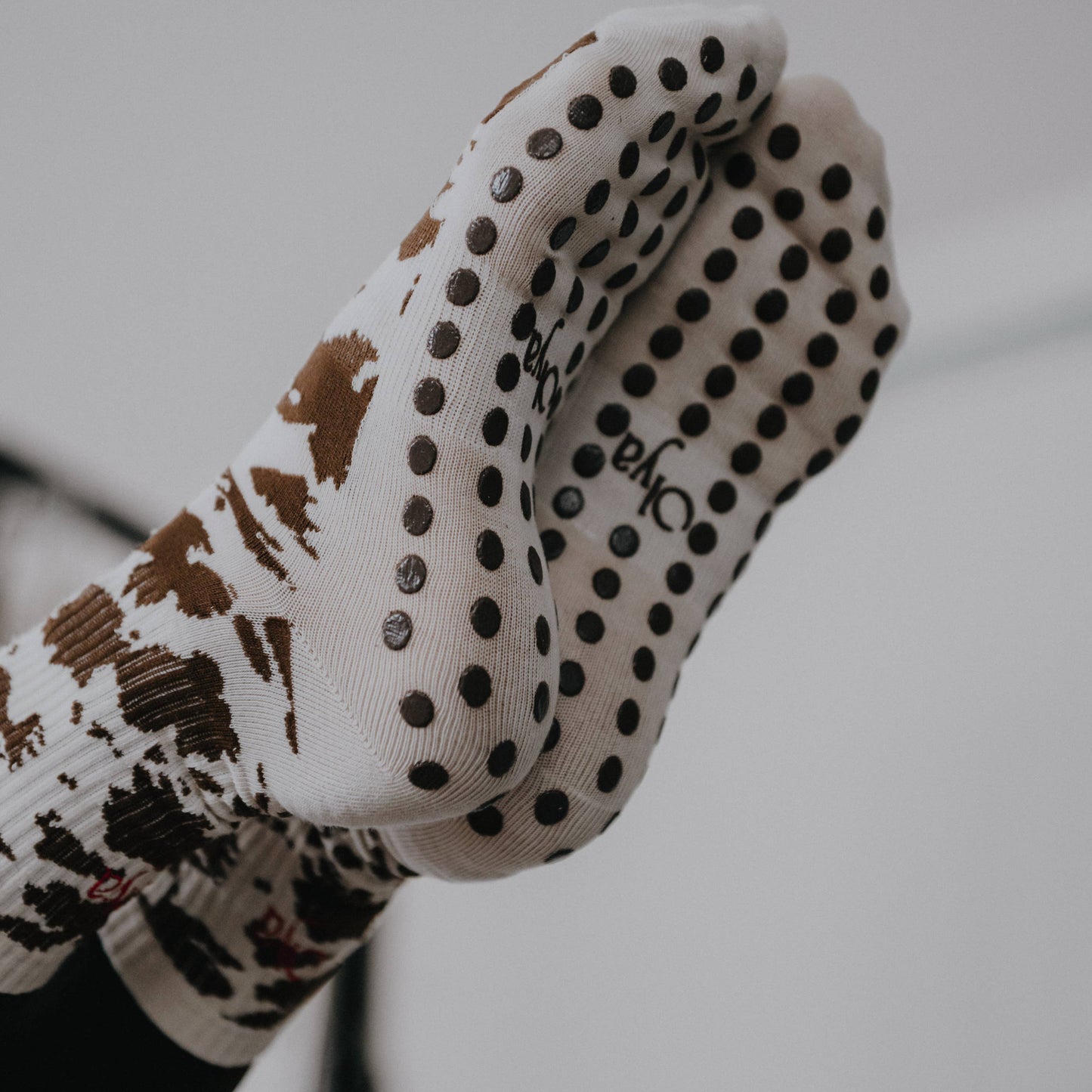 GRIP SOCKS | COWLY